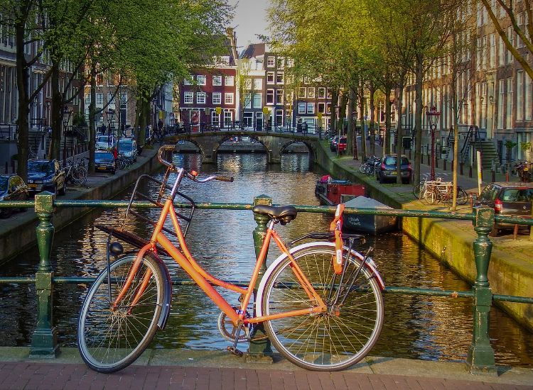 Dutch bike hire